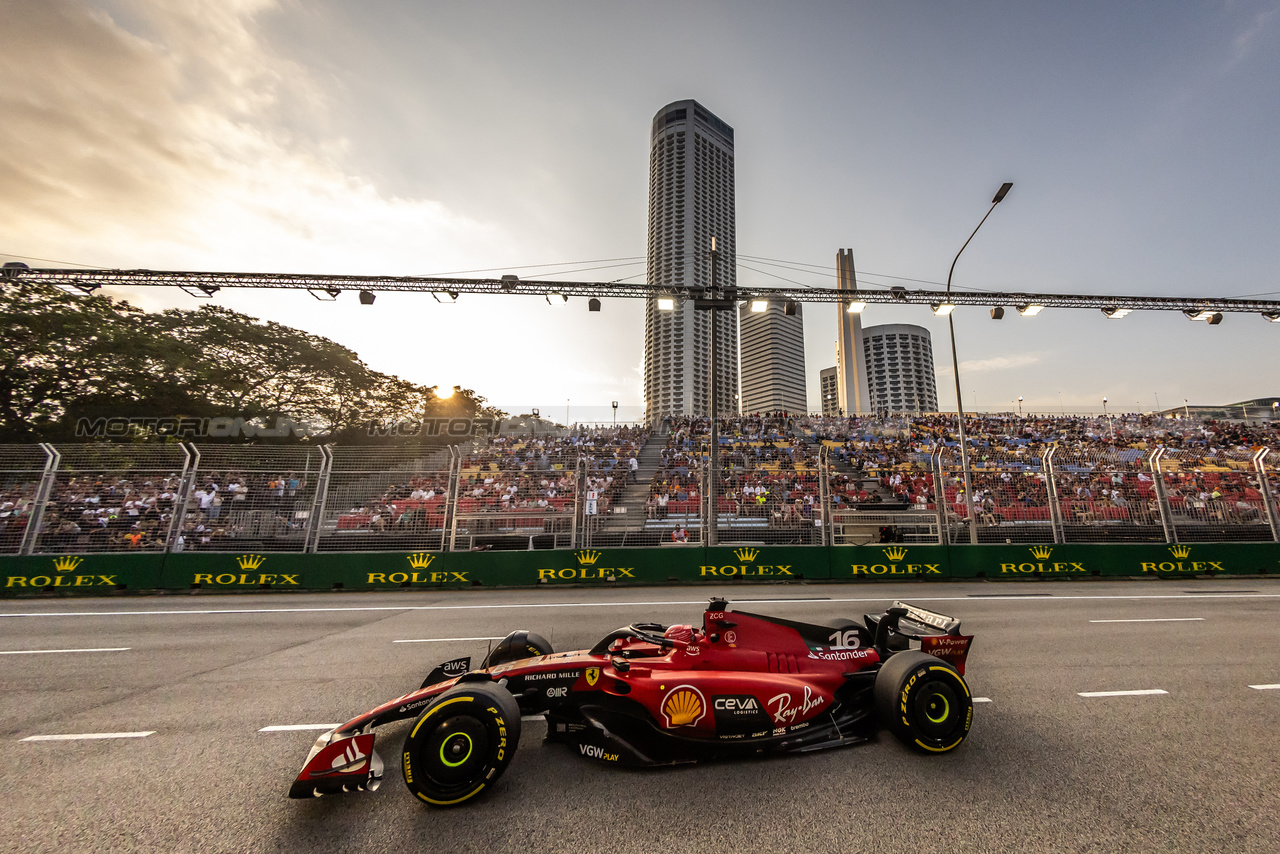GP SINGAPORE, Charles Leclerc (MON) Ferrari SF-23.

16.09.2023. Formula 1 World Championship, Rd 16, Singapore Grand Prix, Marina Bay Street Circuit, Singapore, Qualifiche Day.

- www.xpbimages.com, EMail: requests@xpbimages.com © Copyright: Bearne / XPB Images