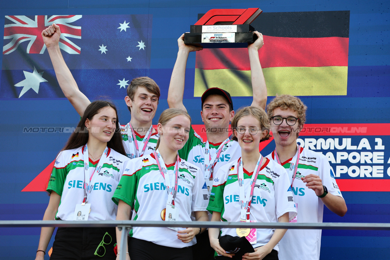 GP SINGAPORE, Winners Germany celebrate on the F1 in Schools World Finals podium.

16.09.2023. Formula 1 World Championship, Rd 16, Singapore Grand Prix, Marina Bay Street Circuit, Singapore, Qualifiche Day.

- www.xpbimages.com, EMail: requests@xpbimages.com © Copyright: Batchelor / XPB Images