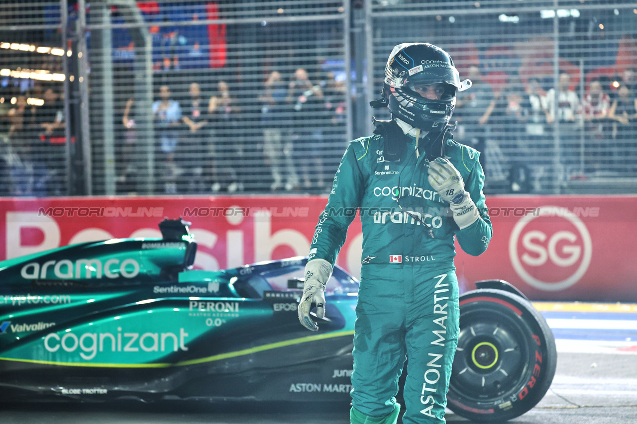 GP SINGAPORE, Lance Stroll (CDN) Aston Martin F1 Team AMR23 crashed in qualifying.

16.09.2023. Formula 1 World Championship, Rd 16, Singapore Grand Prix, Marina Bay Street Circuit, Singapore, Qualifiche Day.

- www.xpbimages.com, EMail: requests@xpbimages.com © Copyright: Batchelor / XPB Images