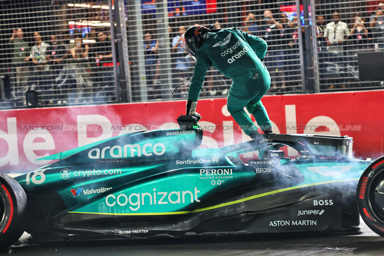 GP SINGAPORE, Lance Stroll (CDN) Aston Martin F1 Team AMR23 crashed in qualifying.

16.09.2023. Formula 1 World Championship, Rd 16, Singapore Grand Prix, Marina Bay Street Circuit, Singapore, Qualifiche Day.

- www.xpbimages.com, EMail: requests@xpbimages.com © Copyright: Batchelor / XPB Images