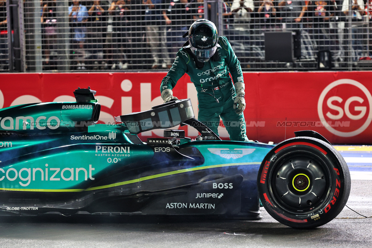 GP SINGAPORE, Lance Stroll (CDN) Aston Martin F1 Team AMR23 crashed in qualifying.

16.09.2023. Formula 1 World Championship, Rd 16, Singapore Grand Prix, Marina Bay Street Circuit, Singapore, Qualifiche Day.

- www.xpbimages.com, EMail: requests@xpbimages.com © Copyright: Batchelor / XPB Images