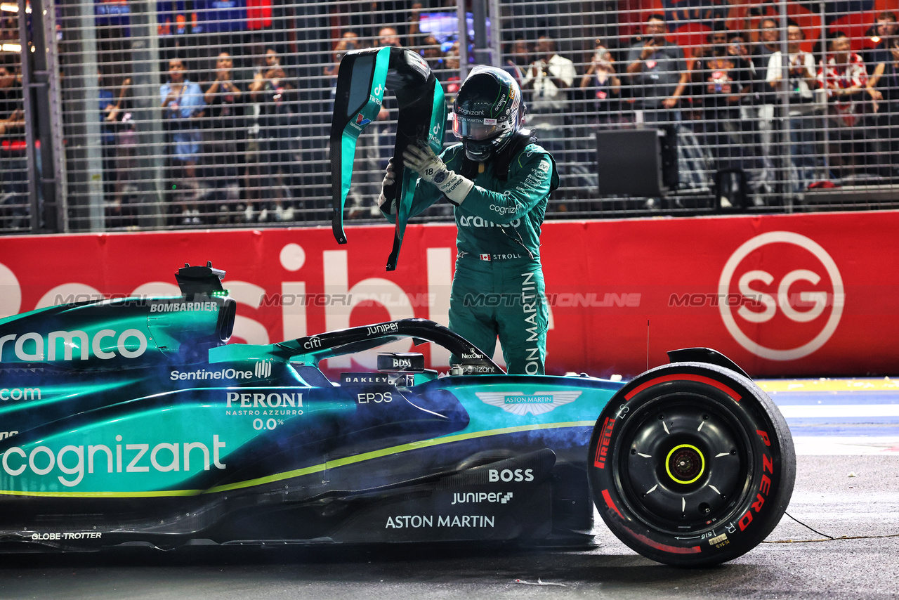 GP SINGAPORE, Lance Stroll (CDN) Aston Martin F1 Team AMR23 crashed in qualifying.

16.09.2023. Formula 1 World Championship, Rd 16, Singapore Grand Prix, Marina Bay Street Circuit, Singapore, Qualifiche Day.

- www.xpbimages.com, EMail: requests@xpbimages.com © Copyright: Batchelor / XPB Images
