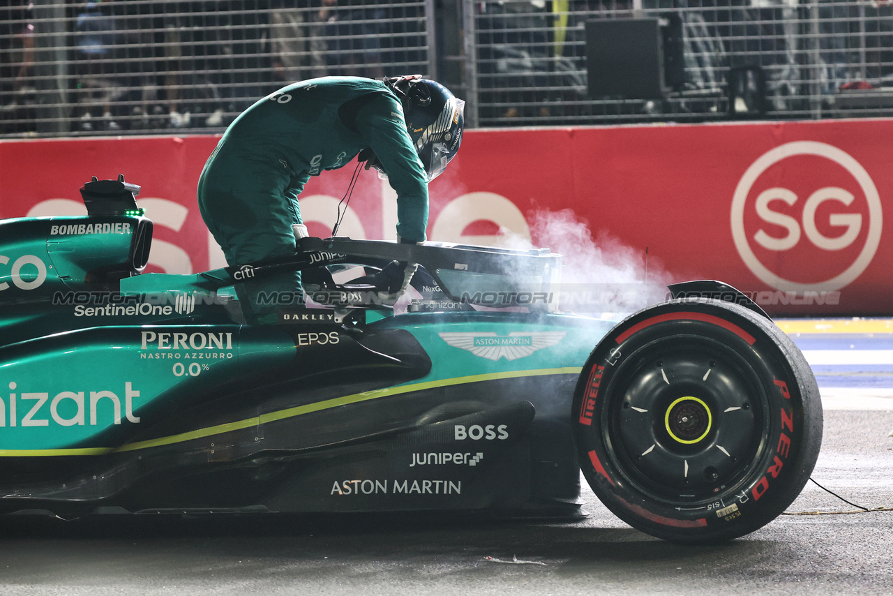 GP SINGAPORE, Lance Stroll (CDN) Aston Martin F1 Team AMR23 crashed in qualifying.

16.09.2023. Formula 1 World Championship, Rd 16, Singapore Grand Prix, Marina Bay Street Circuit, Singapore, Qualifiche Day.

- www.xpbimages.com, EMail: requests@xpbimages.com © Copyright: Batchelor / XPB Images