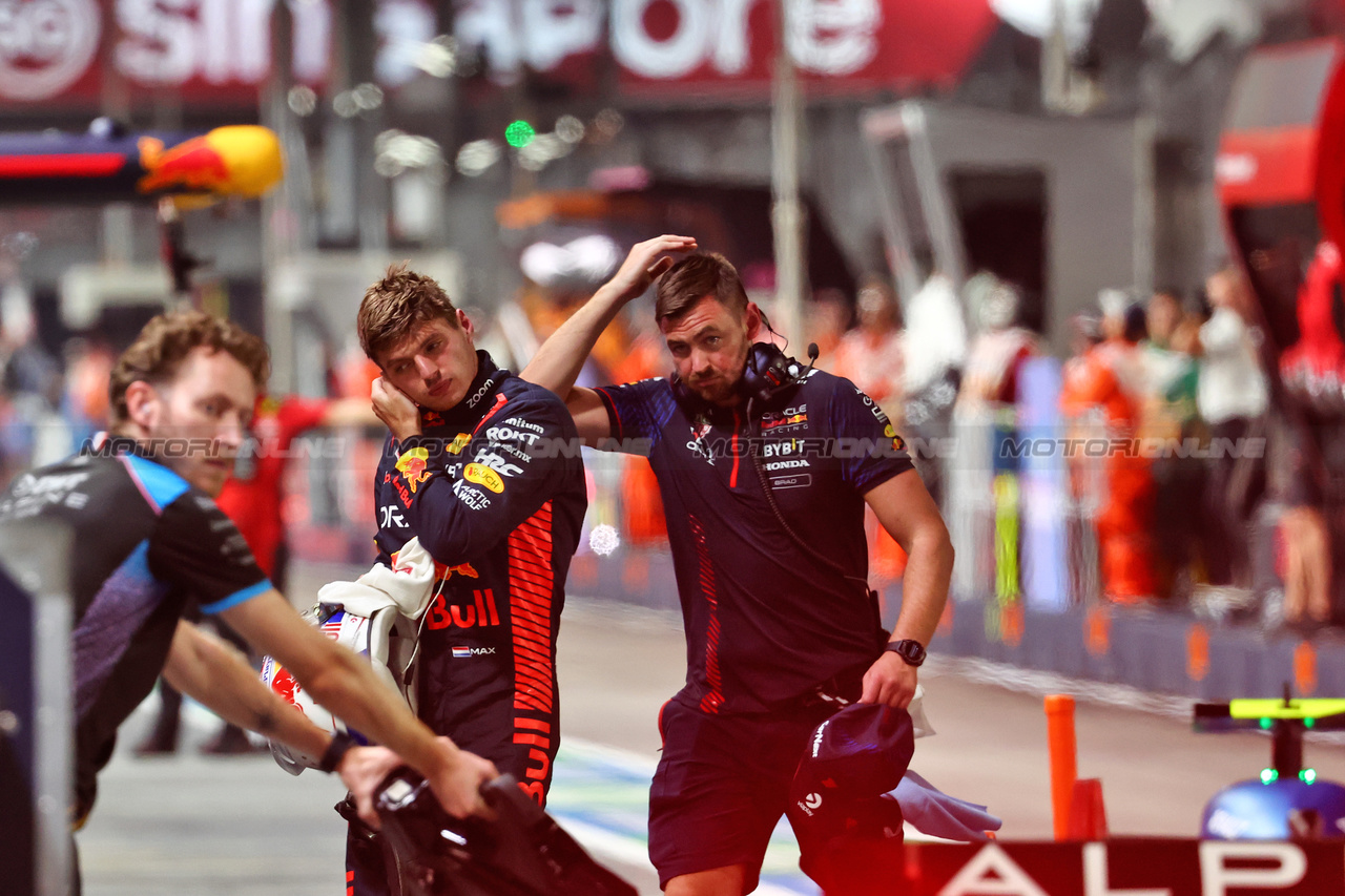 GP SINGAPORE, Max Verstappen (NLD) Red Bull Racing knocked out in Q2 of qualifying.

16.09.2023. Formula 1 World Championship, Rd 16, Singapore Grand Prix, Marina Bay Street Circuit, Singapore, Qualifiche Day.

- www.xpbimages.com, EMail: requests@xpbimages.com © Copyright: Batchelor / XPB Images