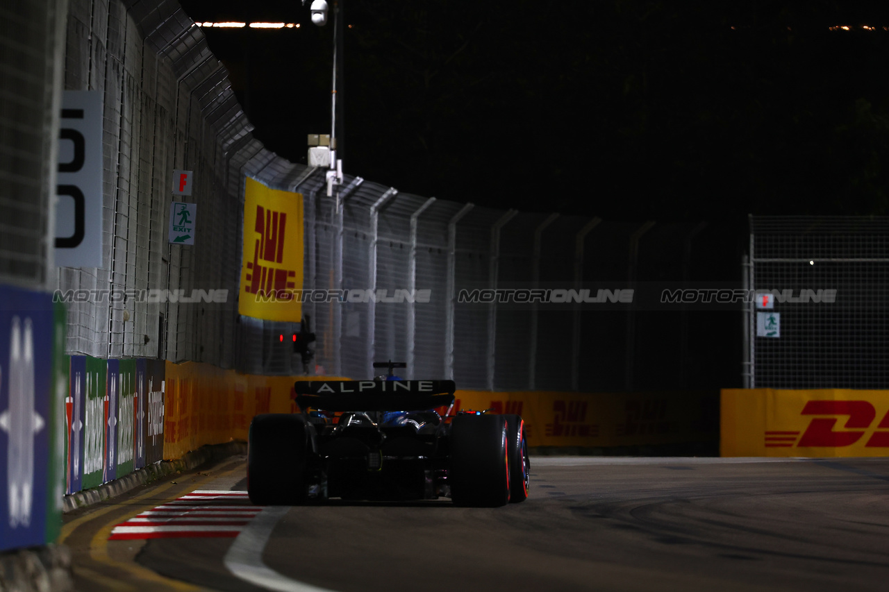 GP SINGAPORE, Esteban Ocon (FRA) Alpine F1 Team A523.

16.09.2023. Formula 1 World Championship, Rd 16, Singapore Grand Prix, Marina Bay Street Circuit, Singapore, Qualifiche Day.

- www.xpbimages.com, EMail: requests@xpbimages.com © Copyright: Charniaux / XPB Images