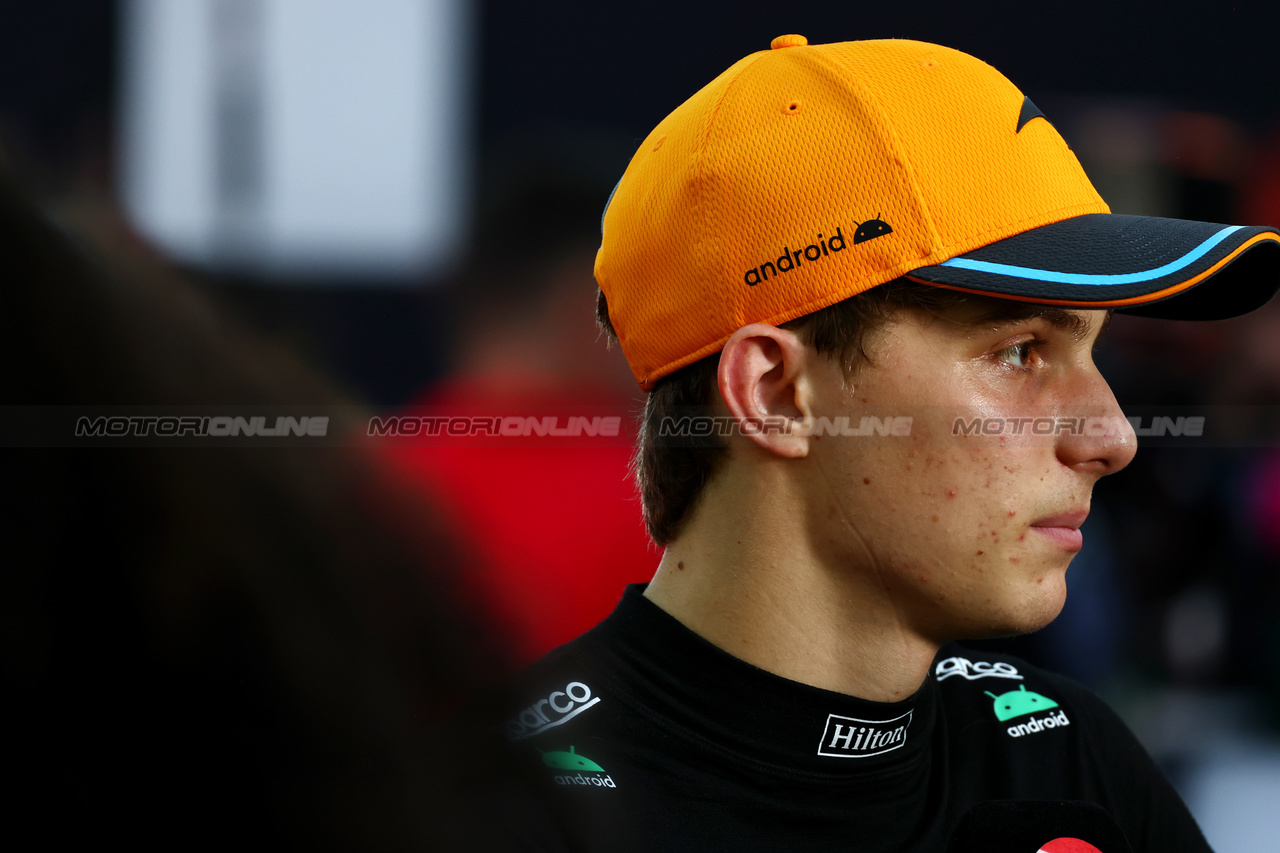 GP SINGAPORE, Oscar Piastri (AUS) McLaren.

16.09.2023. Formula 1 World Championship, Rd 16, Singapore Grand Prix, Marina Bay Street Circuit, Singapore, Qualifiche Day.

 - www.xpbimages.com, EMail: requests@xpbimages.com © Copyright: Coates / XPB Images