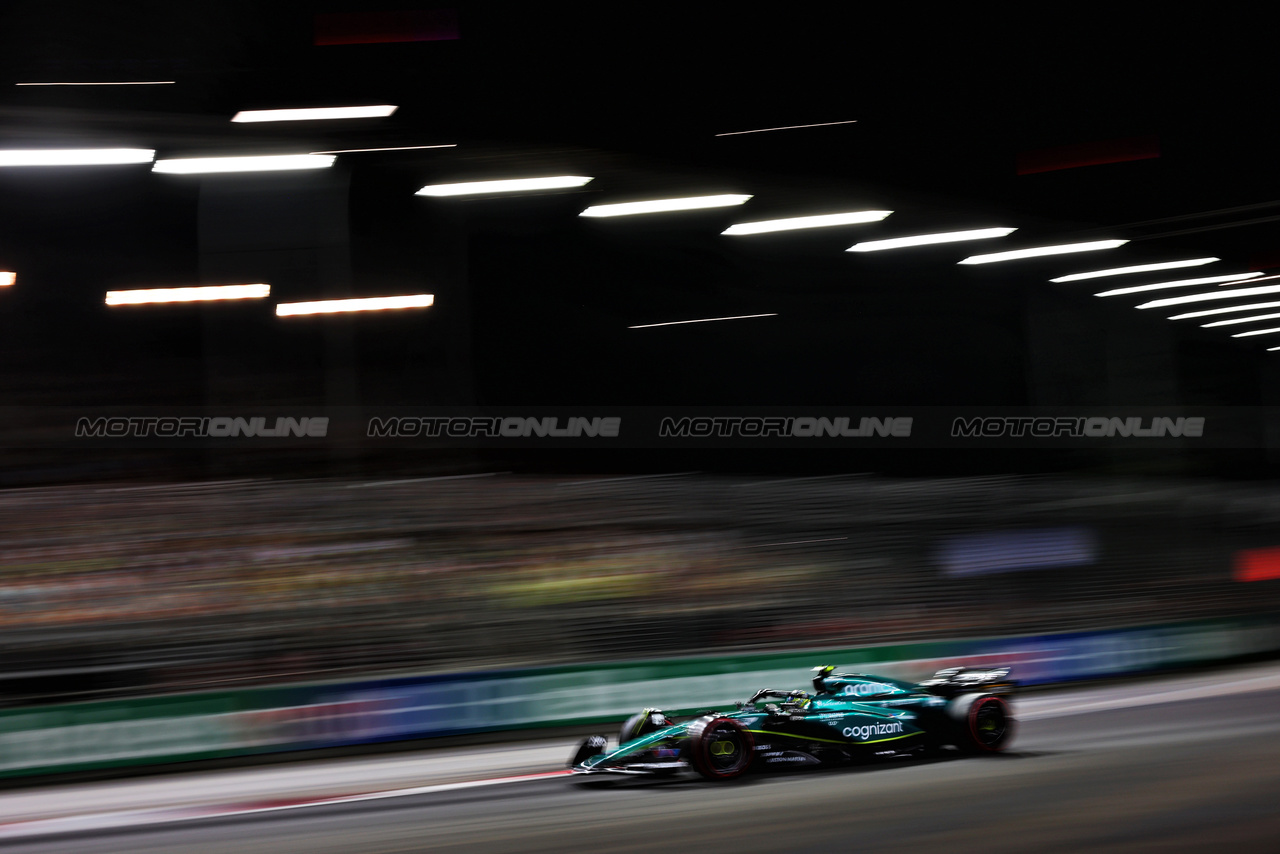 GP SINGAPORE, Fernando Alonso (ESP) Aston Martin F1 Team AMR23.

16.09.2023. Formula 1 World Championship, Rd 16, Singapore Grand Prix, Marina Bay Street Circuit, Singapore, Qualifiche Day.

 - www.xpbimages.com, EMail: requests@xpbimages.com © Copyright: Coates / XPB Images
