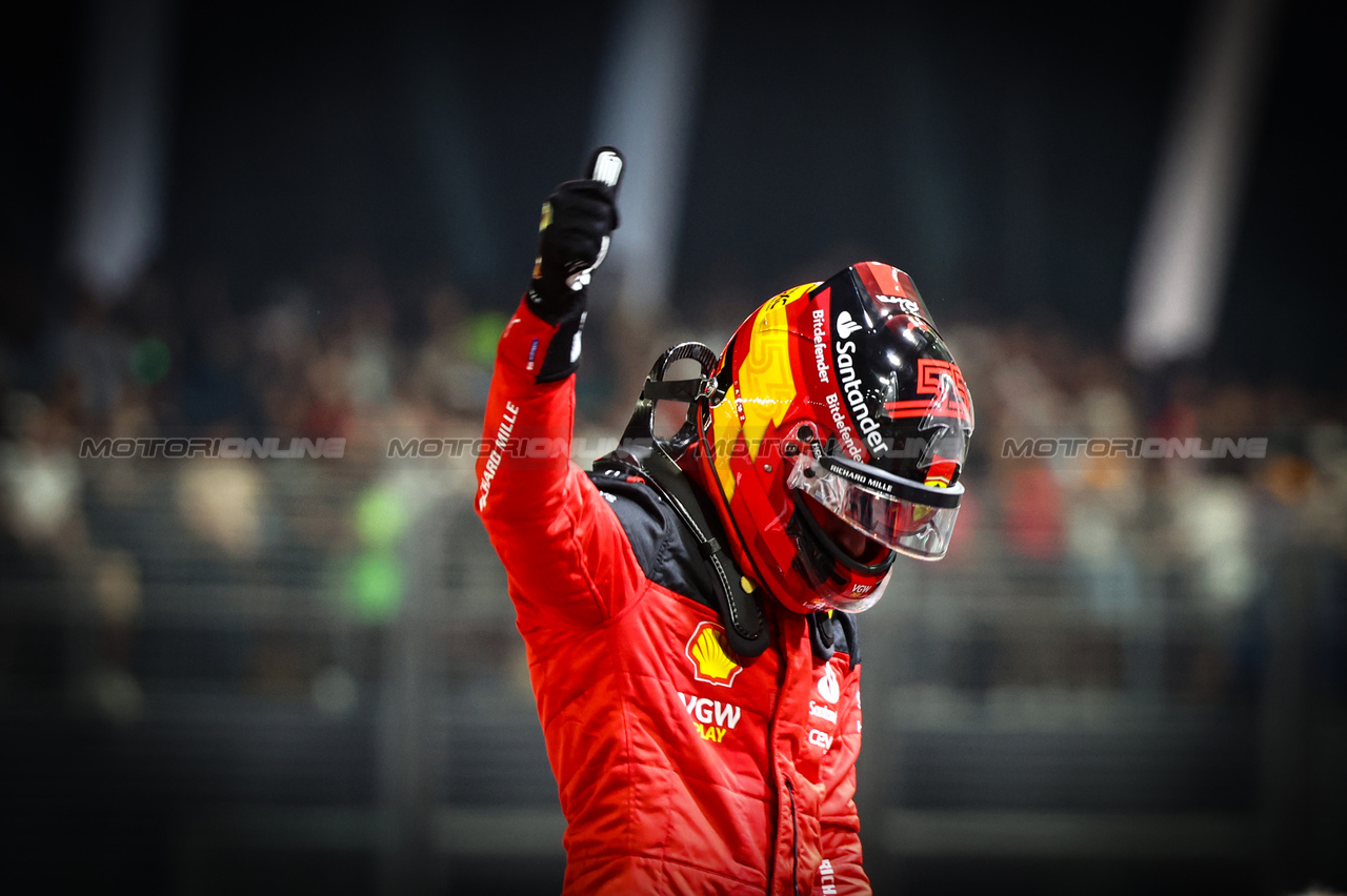GP SINGAPORE, Carlos Sainz Jr (ESP), Ferrari 
16.09.2023. Formula 1 World Championship, Rd 16, Singapore Grand Prix, Marina Bay Street Circuit, Singapore, Qualifiche Day.
- www.xpbimages.com, EMail: requests@xpbimages.com © Copyright: Charniaux / XPB Images