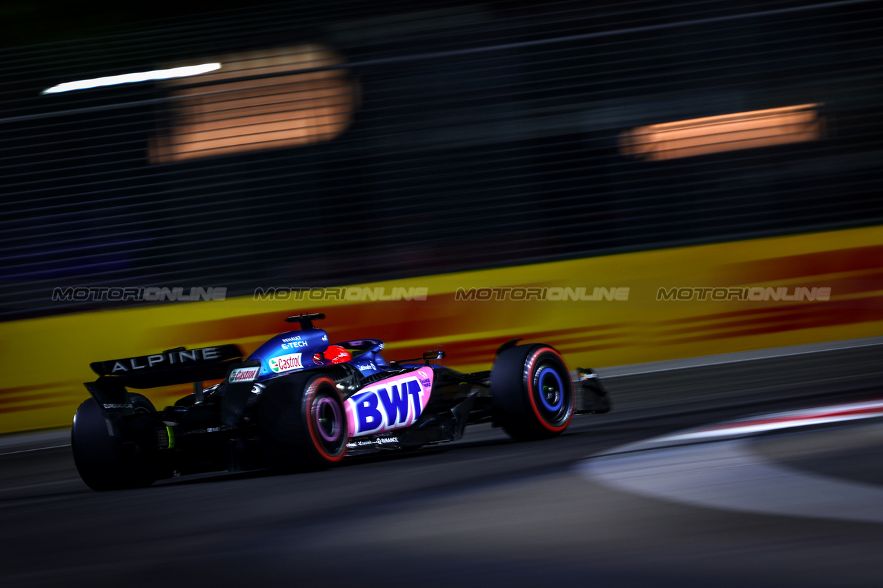 GP SINGAPORE, Esteban Ocon (FRA), Alpine F1 Team 
16.09.2023. Formula 1 World Championship, Rd 16, Singapore Grand Prix, Marina Bay Street Circuit, Singapore, Qualifiche Day.
- www.xpbimages.com, EMail: requests@xpbimages.com © Copyright: Charniaux / XPB Images