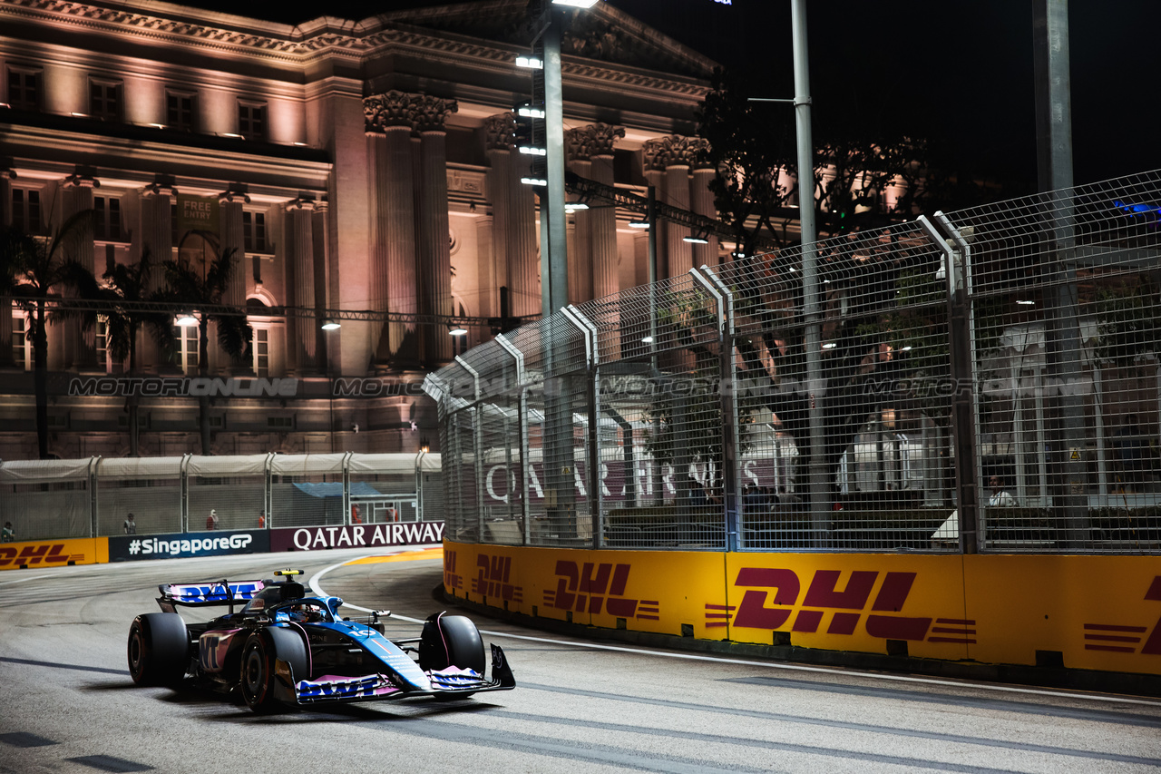 GP SINGAPORE, Pierre Gasly (FRA) Alpine F1 Team A523.

16.09.2023. Formula 1 World Championship, Rd 16, Singapore Grand Prix, Marina Bay Street Circuit, Singapore, Qualifiche Day.

- www.xpbimages.com, EMail: requests@xpbimages.com © Copyright: Bearne / XPB Images