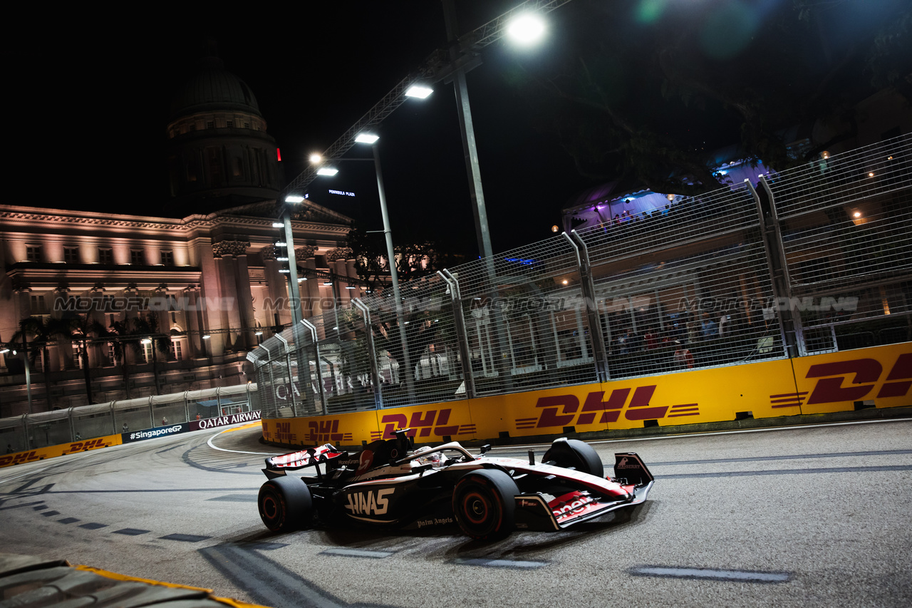 GP SINGAPORE, Kevin Magnussen (DEN) Haas VF-23.

16.09.2023. Formula 1 World Championship, Rd 16, Singapore Grand Prix, Marina Bay Street Circuit, Singapore, Qualifiche Day.

- www.xpbimages.com, EMail: requests@xpbimages.com © Copyright: Bearne / XPB Images