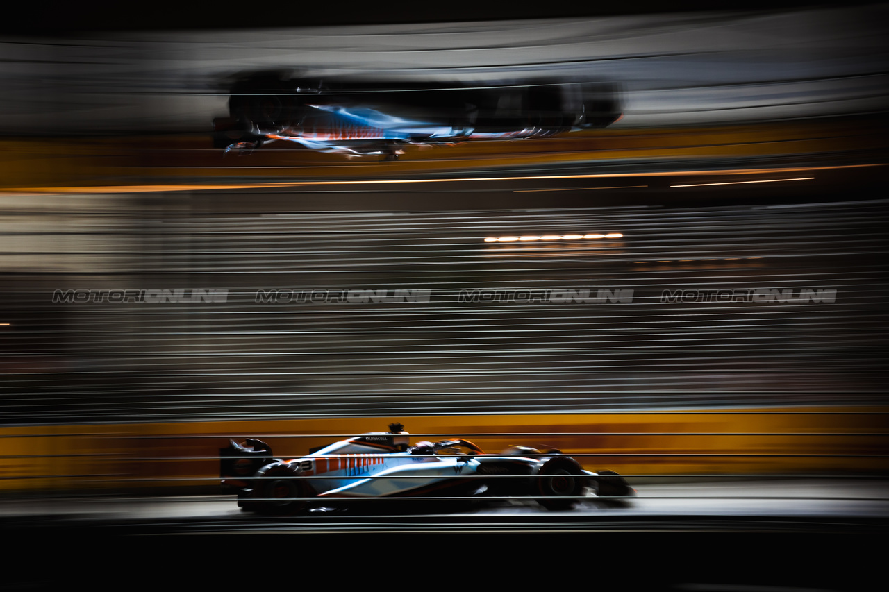 GP SINGAPORE, Alexander Albon (THA) Williams Racing FW45.

16.09.2023. Formula 1 World Championship, Rd 16, Singapore Grand Prix, Marina Bay Street Circuit, Singapore, Qualifiche Day.

- www.xpbimages.com, EMail: requests@xpbimages.com © Copyright: Bearne / XPB Images