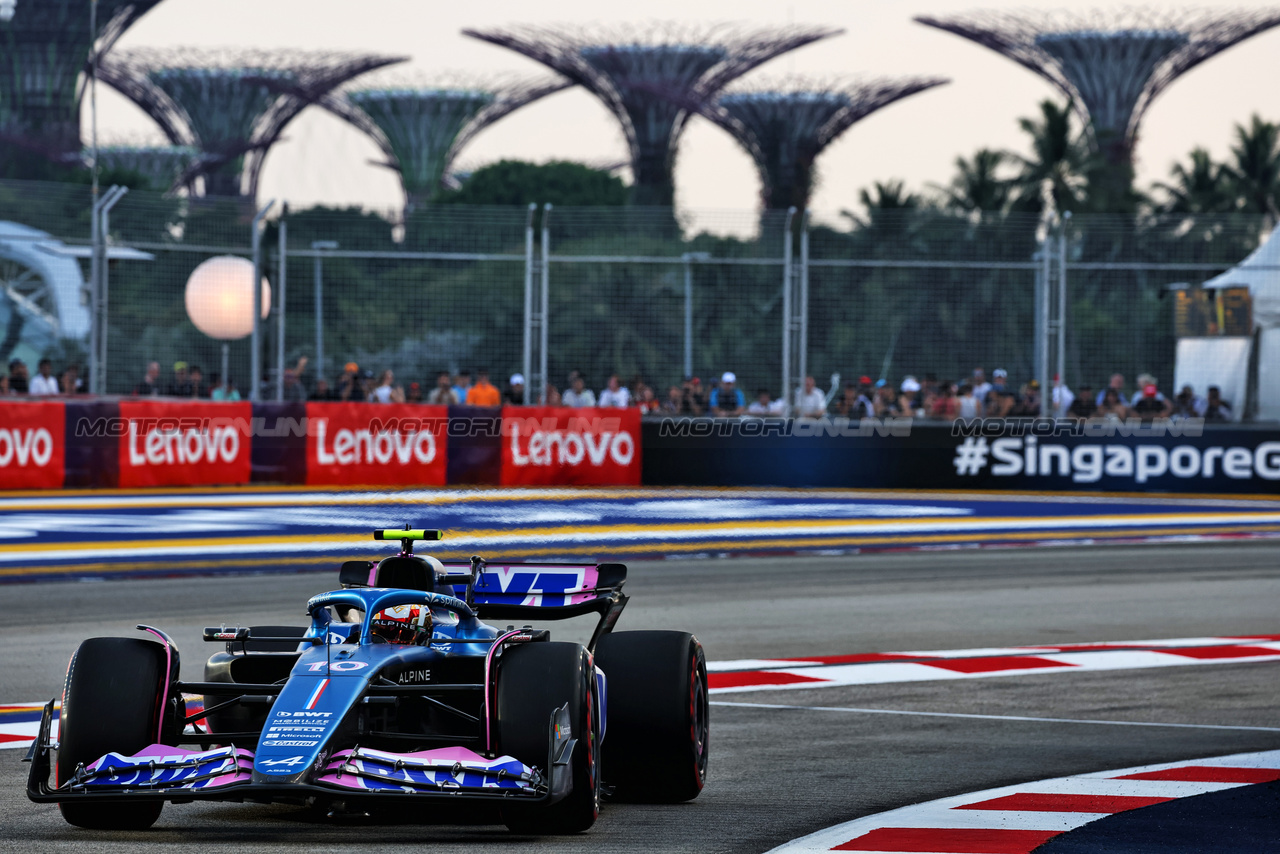 GP SINGAPORE, Pierre Gasly (FRA) Alpine F1 Team A523.

16.09.2023. Formula 1 World Championship, Rd 16, Singapore Grand Prix, Marina Bay Street Circuit, Singapore, Qualifiche Day.

- www.xpbimages.com, EMail: requests@xpbimages.com © Copyright: Batchelor / XPB Images