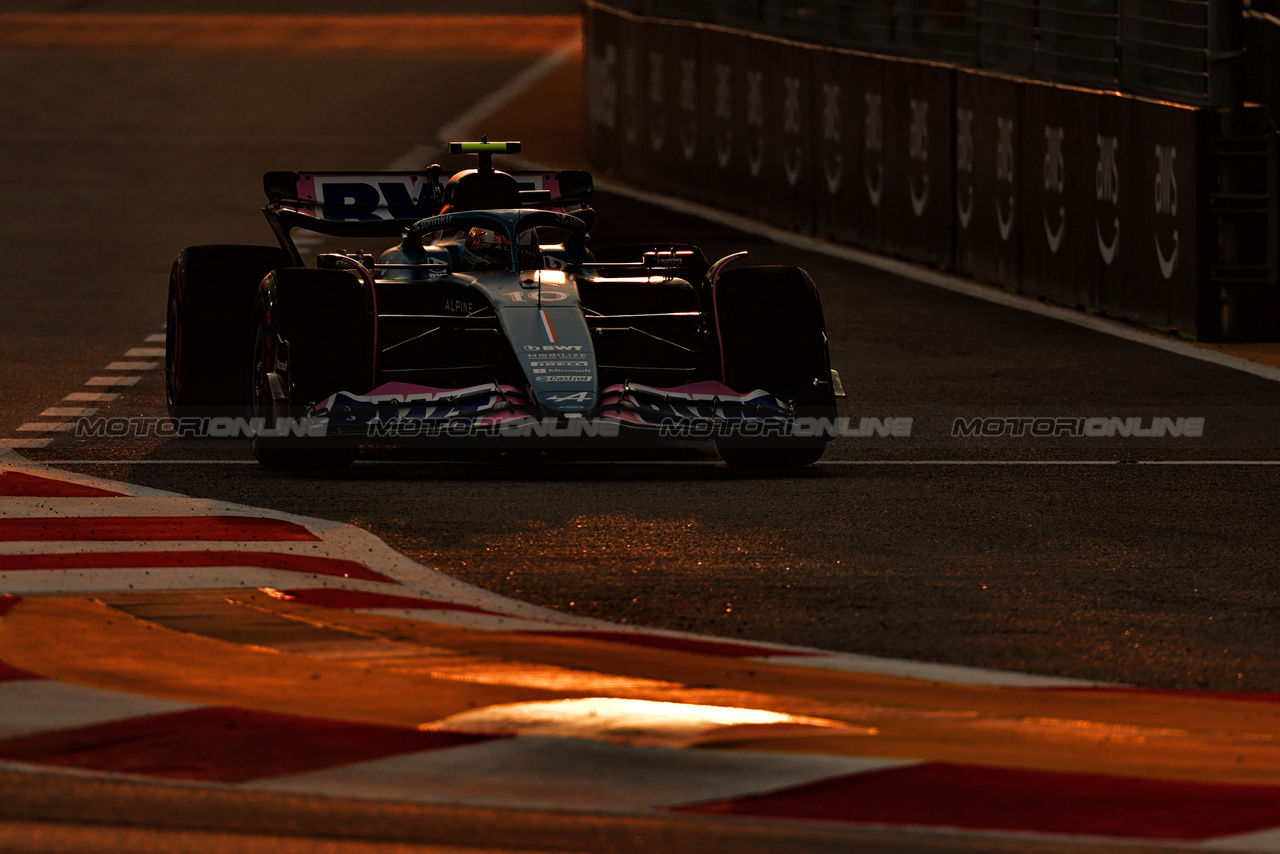 GP SINGAPORE, Pierre Gasly (FRA) Alpine F1 Team A523.

15.09.2023. Formula 1 World Championship, Rd 16, Singapore Grand Prix, Marina Bay Street Circuit, Singapore, Practice Day.

- www.xpbimages.com, EMail: requests@xpbimages.com © Copyright: Moy / XPB Images