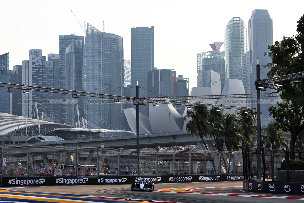 GP SINGAPORE, Esteban Ocon (FRA) Alpine F1 Team A523.

15.09.2023. Formula 1 World Championship, Rd 16, Singapore Grand Prix, Marina Bay Street Circuit, Singapore, Practice Day.

- www.xpbimages.com, EMail: requests@xpbimages.com © Copyright: Moy / XPB Images