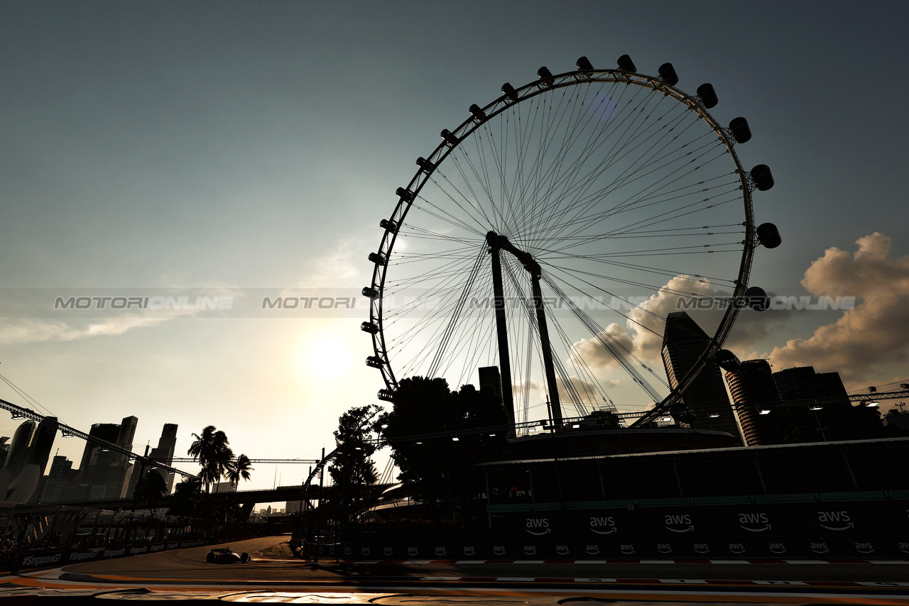 GP SINGAPORE, Charles Leclerc (MON) Ferrari SF-23.

15.09.2023. Formula 1 World Championship, Rd 16, Singapore Grand Prix, Marina Bay Street Circuit, Singapore, Practice Day.

- www.xpbimages.com, EMail: requests@xpbimages.com © Copyright: Moy / XPB Images