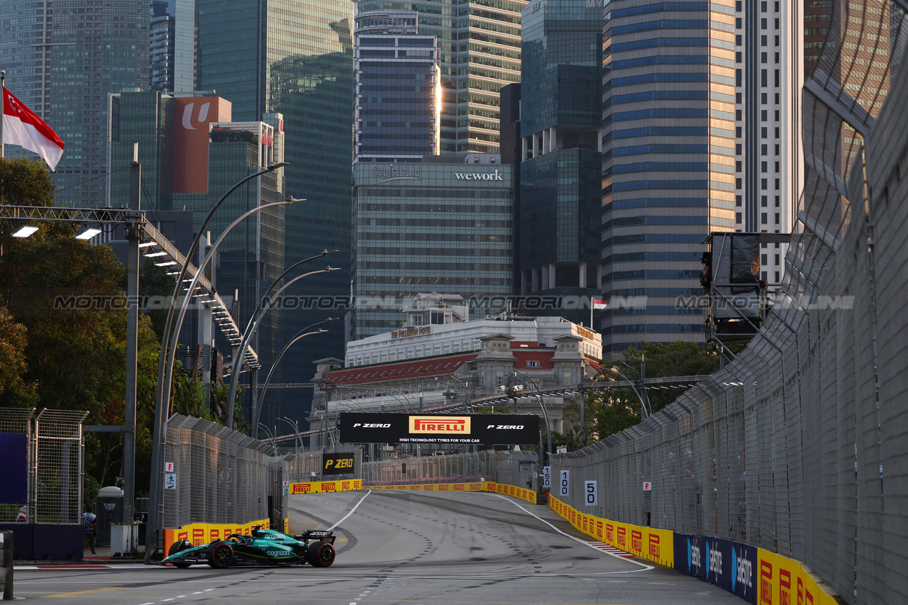 GP SINGAPORE, Lance Stroll (CDN) Aston Martin F1 Team AMR23.

15.09.2023. Formula 1 World Championship, Rd 16, Singapore Grand Prix, Marina Bay Street Circuit, Singapore, Practice Day.

 - www.xpbimages.com, EMail: requests@xpbimages.com © Copyright: Coates / XPB Images