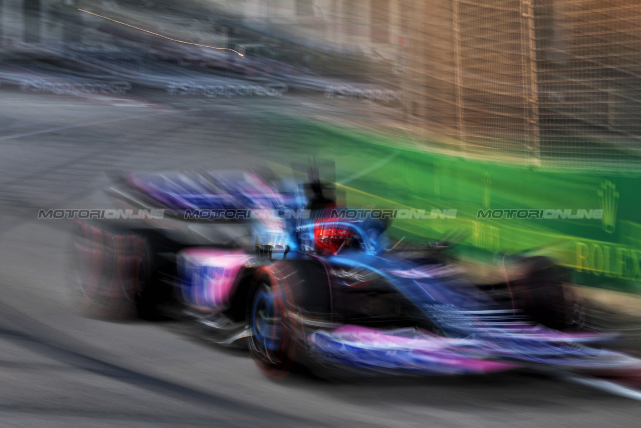 GP SINGAPORE, Esteban Ocon (FRA) Alpine F1 Team A523.

15.09.2023. Formula 1 World Championship, Rd 16, Singapore Grand Prix, Marina Bay Street Circuit, Singapore, Practice Day.

 - www.xpbimages.com, EMail: requests@xpbimages.com © Copyright: Rew / XPB Images