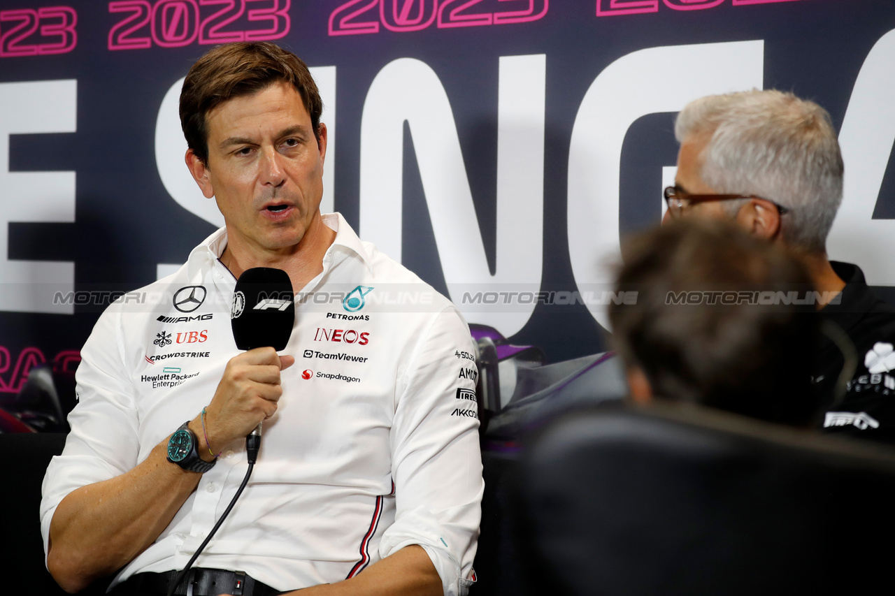 GP SINGAPORE, Toto Wolff (GER) Mercedes AMG F1 Shareholder e Executive Director in the FIA Press Conference.

15.09.2023. Formula 1 World Championship, Rd 16, Singapore Grand Prix, Marina Bay Street Circuit, Singapore, Practice Day.

- www.xpbimages.com, EMail: requests@xpbimages.com © Copyright: XPB Images