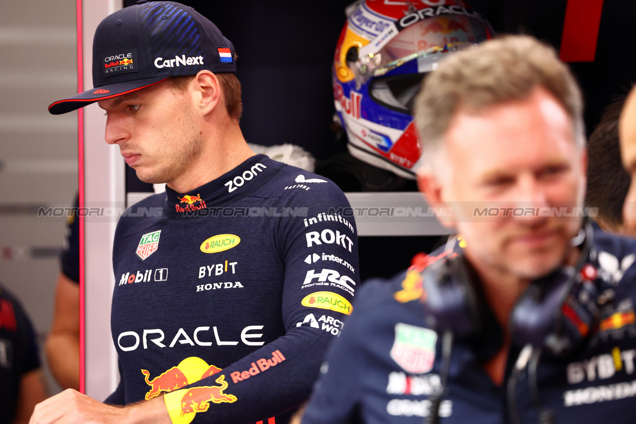 GP SINGAPORE, Max Verstappen (NLD) Red Bull Racing.

15.09.2023. Formula 1 World Championship, Rd 16, Singapore Grand Prix, Marina Bay Street Circuit, Singapore, Practice Day.

- www.xpbimages.com, EMail: requests@xpbimages.com © Copyright: Batchelor / XPB Images
