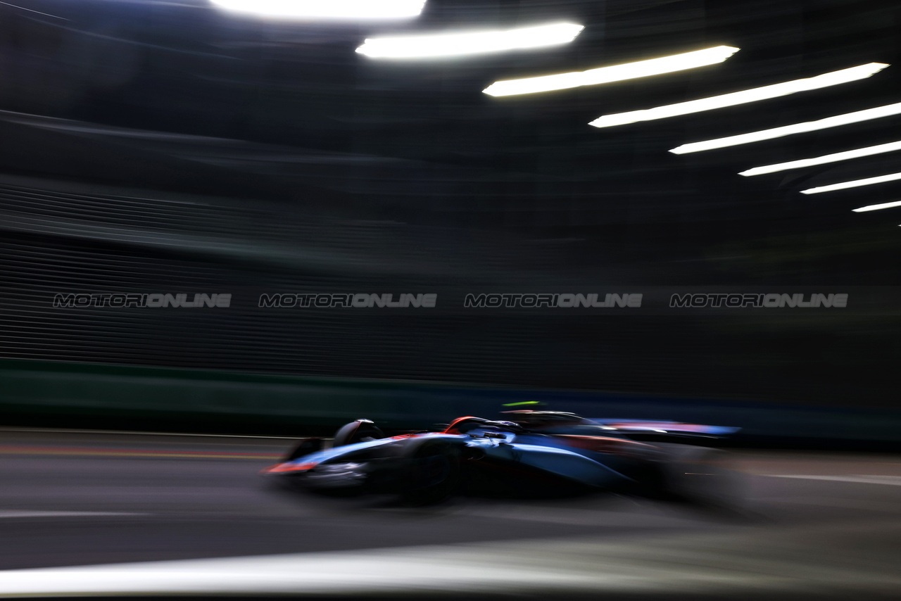 GP SINGAPORE, Logan Sargeant (USA) Williams Racing FW45.

15.09.2023. Formula 1 World Championship, Rd 16, Singapore Grand Prix, Marina Bay Street Circuit, Singapore, Practice Day.

 - www.xpbimages.com, EMail: requests@xpbimages.com © Copyright: Coates / XPB Images
