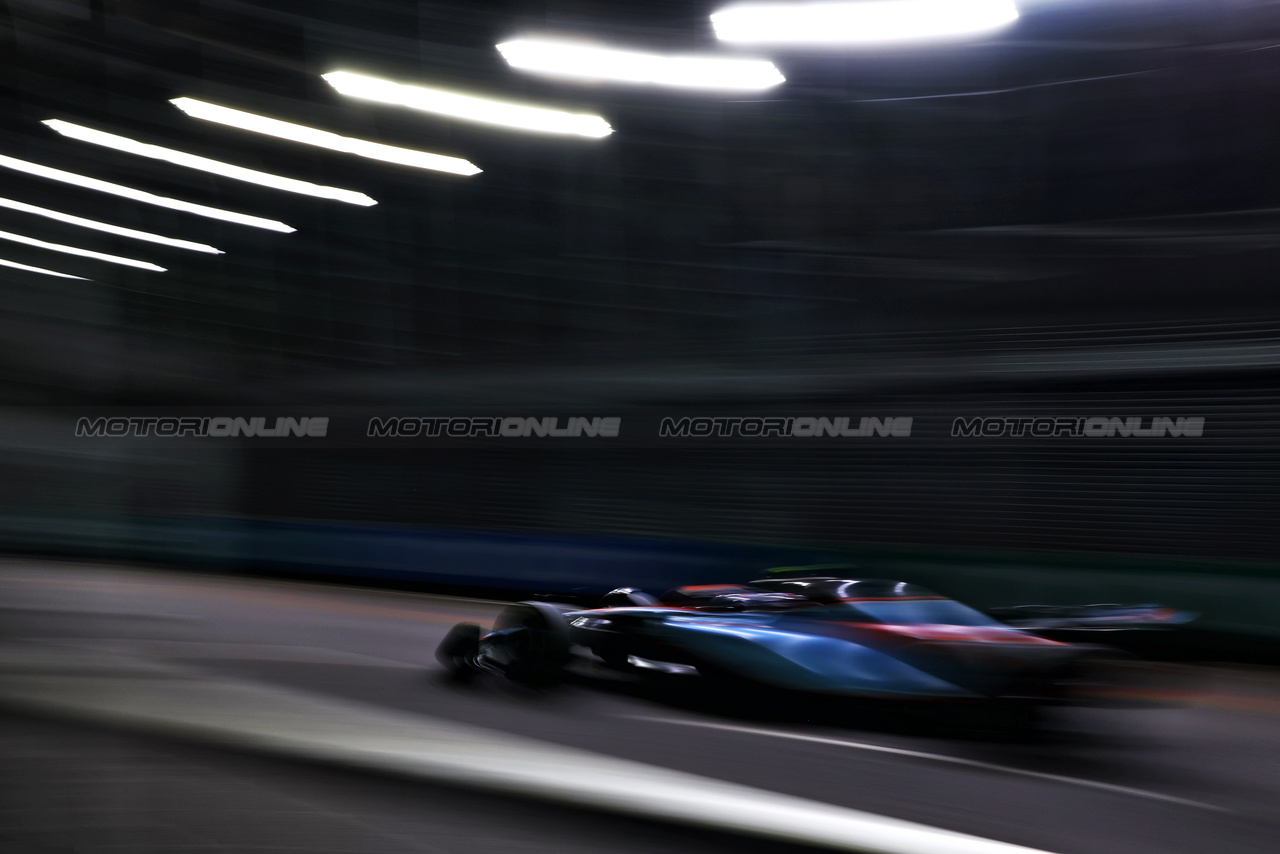 GP SINGAPORE, Logan Sargeant (USA) Williams Racing FW45.

15.09.2023. Formula 1 World Championship, Rd 16, Singapore Grand Prix, Marina Bay Street Circuit, Singapore, Practice Day.

 - www.xpbimages.com, EMail: requests@xpbimages.com © Copyright: Coates / XPB Images