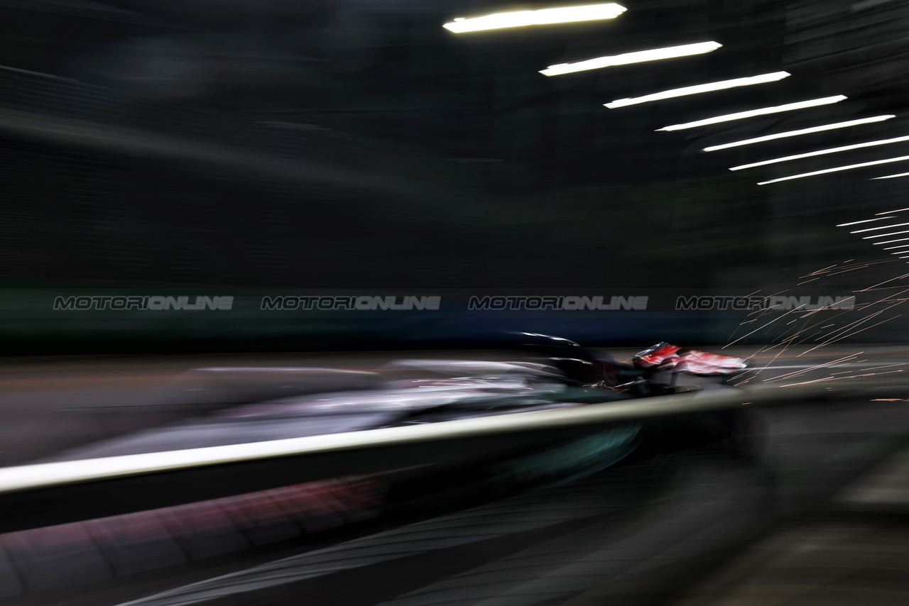 GP SINGAPORE, Kevin Magnussen (DEN) Haas VF-23.

15.09.2023. Formula 1 World Championship, Rd 16, Singapore Grand Prix, Marina Bay Street Circuit, Singapore, Practice Day.

 - www.xpbimages.com, EMail: requests@xpbimages.com © Copyright: Coates / XPB Images
