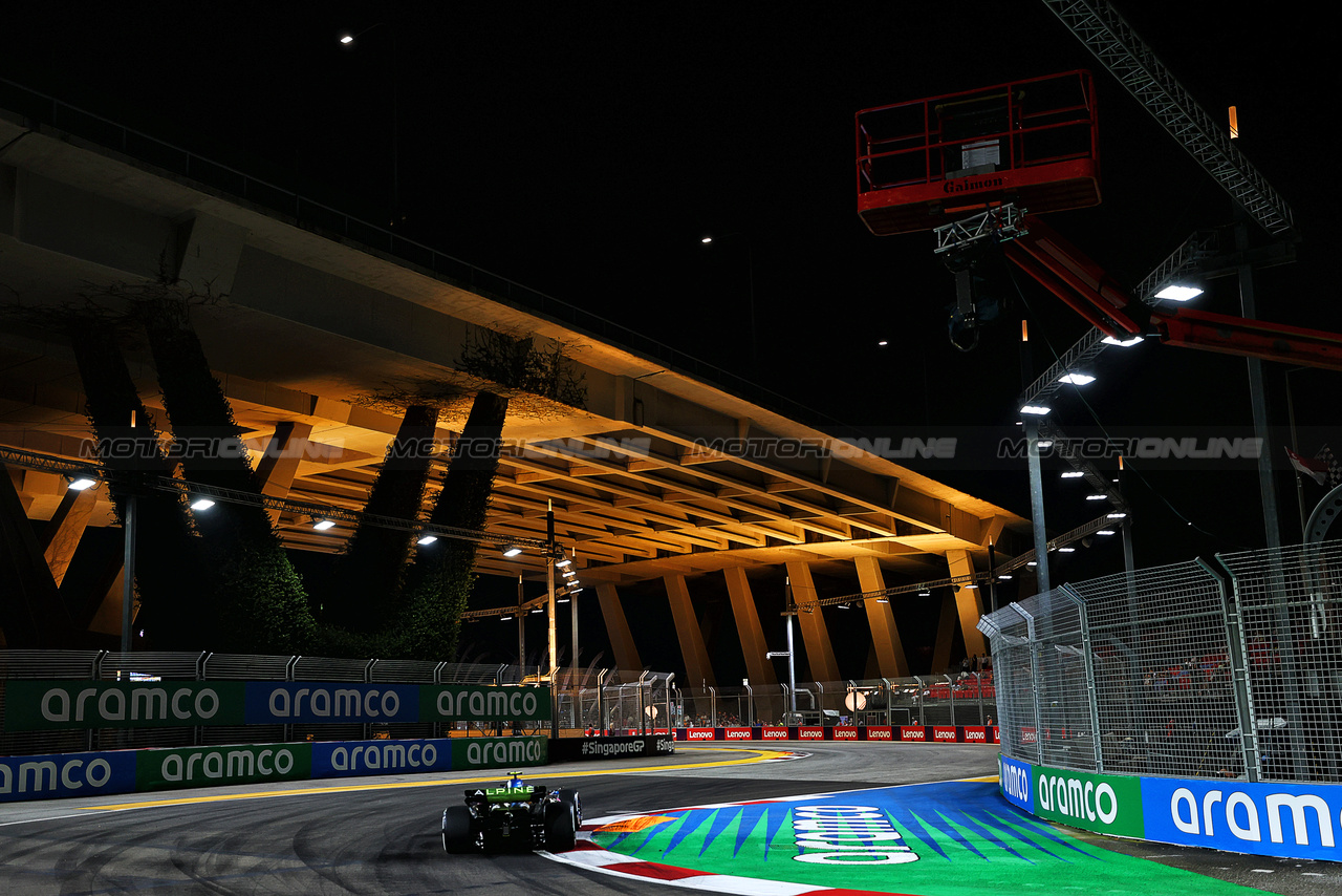 GP SINGAPORE, Pierre Gasly (FRA) Alpine F1 Team A523.

15.09.2023. Formula 1 World Championship, Rd 16, Singapore Grand Prix, Marina Bay Street Circuit, Singapore, Practice Day.

 - www.xpbimages.com, EMail: requests@xpbimages.com © Copyright: Coates / XPB Images
