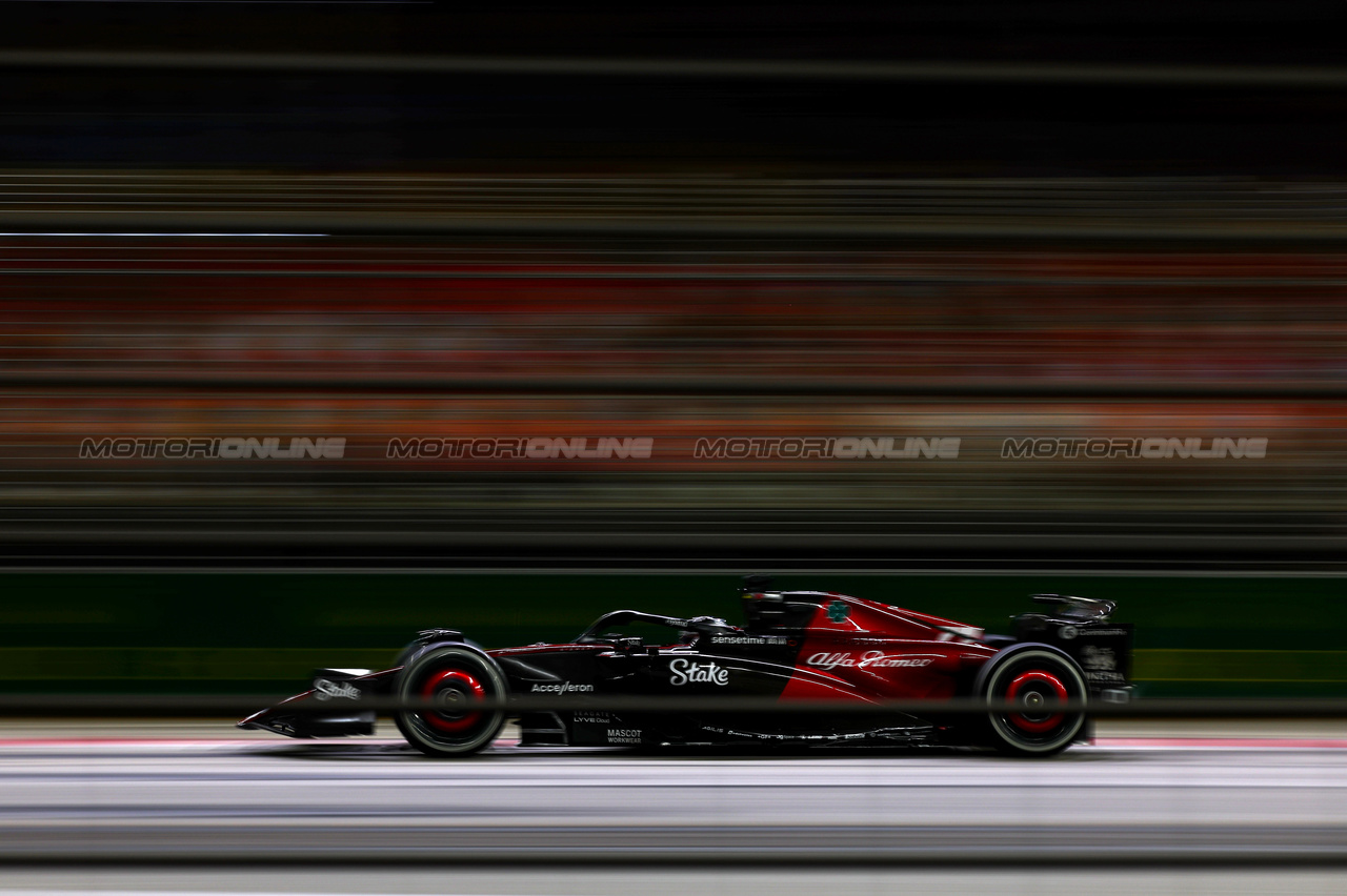 GP SINGAPORE, Valtteri Bottas (FIN), Alfa Romeo Racing 
15.09.2023. Formula 1 World Championship, Rd 16, Singapore Grand Prix, Marina Bay Street Circuit, Singapore, Practice Day.
- www.xpbimages.com, EMail: requests@xpbimages.com © Copyright: Charniaux / XPB Images