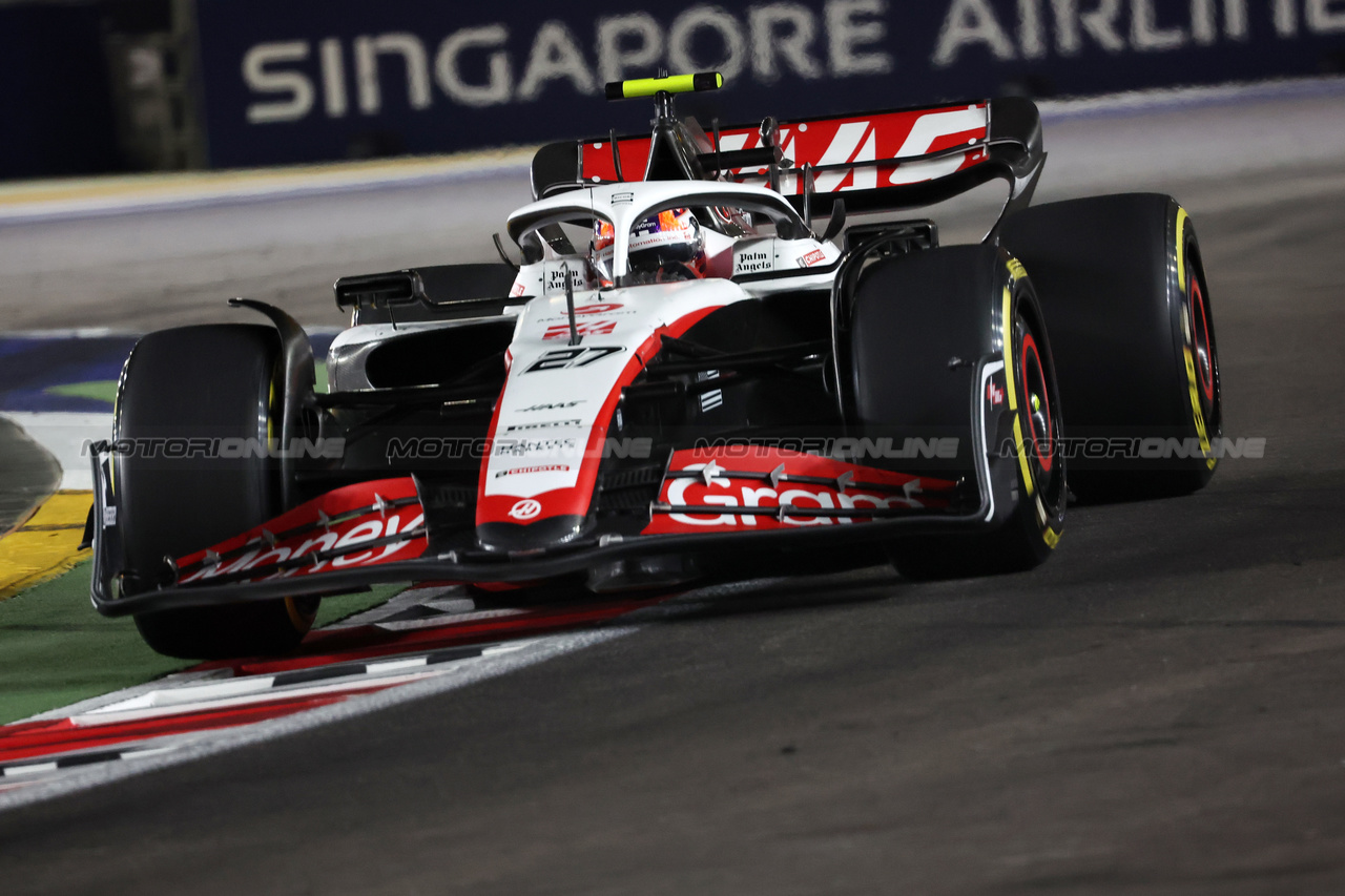 GP SINGAPORE, Nico Hulkenberg (GER) Haas VF-23.



15.09.2023. Formula 1 World Championship, Rd 16, Singapore Grand Prix, Marina Bay Street Circuit, Singapore, Practice Day.

- www.xpbimages.com, EMail: requests@xpbimages.com © Copyright: Batchelor / XPB Images