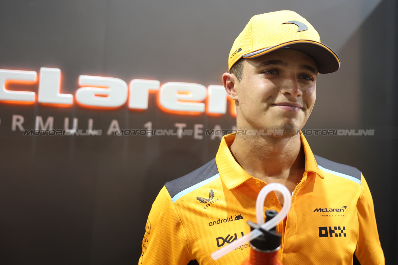 GP SINGAPORE, Lando Norris (GBR) McLaren.

15.09.2023. Formula 1 World Championship, Rd 16, Singapore Grand Prix, Marina Bay Street Circuit, Singapore, Practice Day.

- www.xpbimages.com, EMail: requests@xpbimages.com © Copyright: Batchelor / XPB Images