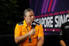 GP SINGAPORE, Zak Brown (USA) McLaren Executive Director in the FIA Press Conference.
15.09.2023. Formula 1 World Championship, Rd 16, Singapore Grand Prix, Marina Bay Street Circuit, Singapore, Practice Day.
- www.xpbimages.com, EMail: requests@xpbimages.com © Copyright: XPB Images