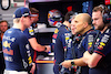 GP SINGAPORE, Max Verstappen (NLD) Red Bull Racing with  Christian Horner (GBR) Red Bull Racing Team Principal e Gianpiero Lambiase (ITA) Red Bull Racing Engineer.
15.09.2023. Formula 1 World Championship, Rd 16, Singapore Grand Prix, Marina Bay Street Circuit, Singapore, Practice Day.
- www.xpbimages.com, EMail: requests@xpbimages.com © Copyright: Batchelor / XPB Images