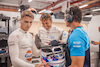 GP SINGAPORE, (L to R): Logan Sargeant (USA) Williams Racing with Alexander Albon (THA) Williams Racing e Ben Jacobs (AUS) Williams Racing Personal Trainer.
15.09.2023. Formula 1 World Championship, Rd 16, Singapore Grand Prix, Marina Bay Street Circuit, Singapore, Practice Day.
- www.xpbimages.com, EMail: requests@xpbimages.com © Copyright: Bearne / XPB Images