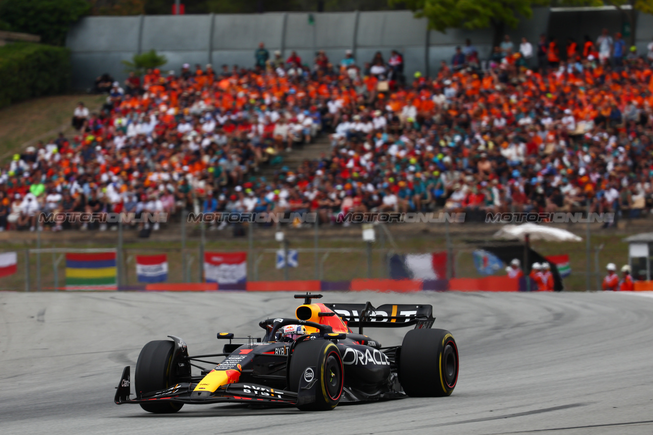 GP SPAGNA, Max Verstappen (NLD) Red Bull Racing RB19.

04.06.2023. Formula 1 World Championship, Rd 8, Spanish Grand Prix, Barcelona, Spain, Gara Day.

- www.xpbimages.com, EMail: requests@xpbimages.com ¬© Copyright: Batchelor / XPB Images