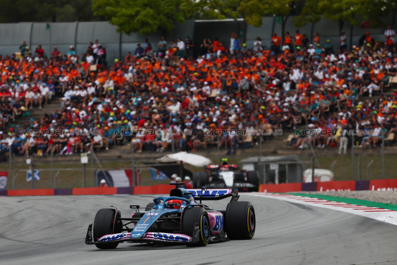 GP SPAGNA, Esteban Ocon (FRA) Alpine F1 Team A523.

04.06.2023. Formula 1 World Championship, Rd 8, Spanish Grand Prix, Barcelona, Spain, Gara Day.

- www.xpbimages.com, EMail: requests@xpbimages.com ¬© Copyright: Batchelor / XPB Images