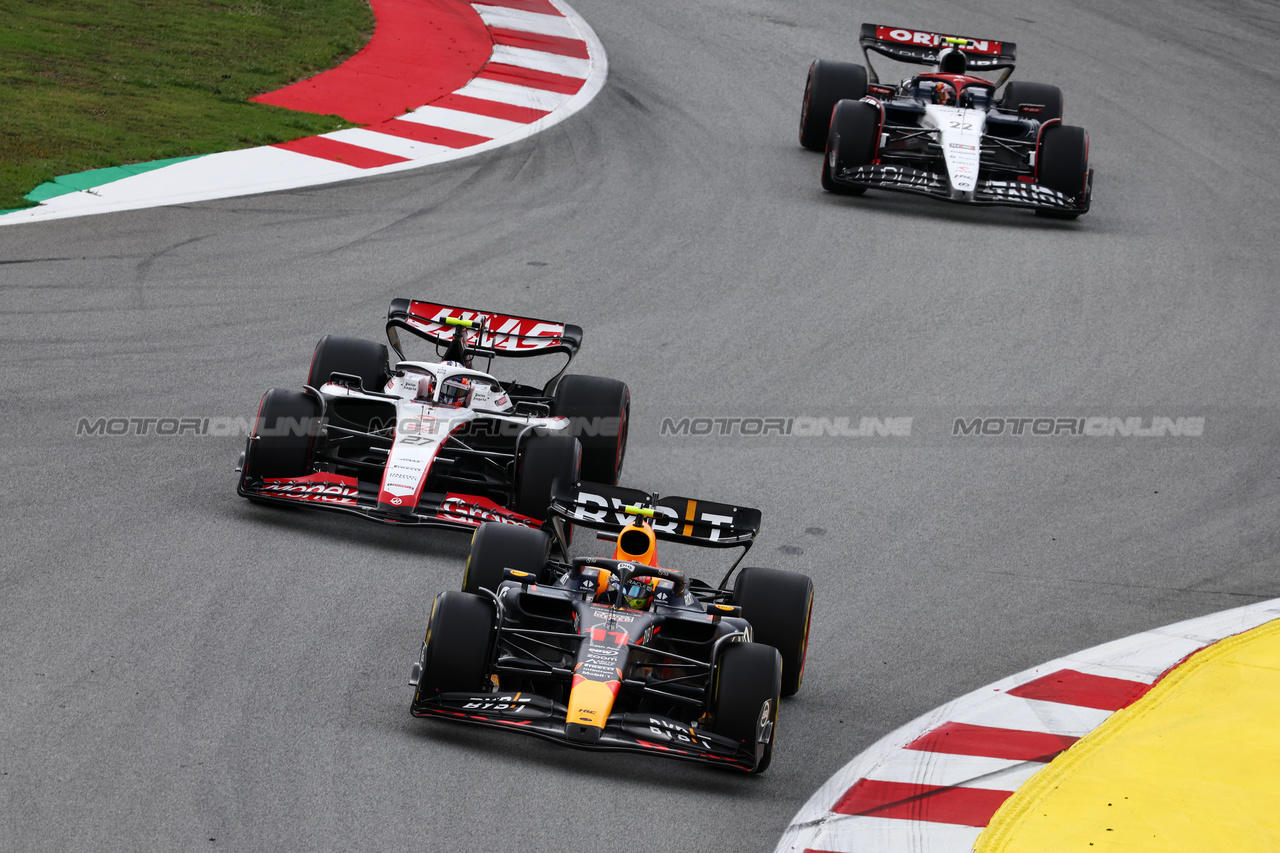 GP SPAGNA, Sergio Perez (MEX) Red Bull Racing RB19.

04.06.2023. Formula 1 World Championship, Rd 8, Spanish Grand Prix, Barcelona, Spain, Gara Day.

- www.xpbimages.com, EMail: requests@xpbimages.com ¬© Copyright: Batchelor / XPB Images