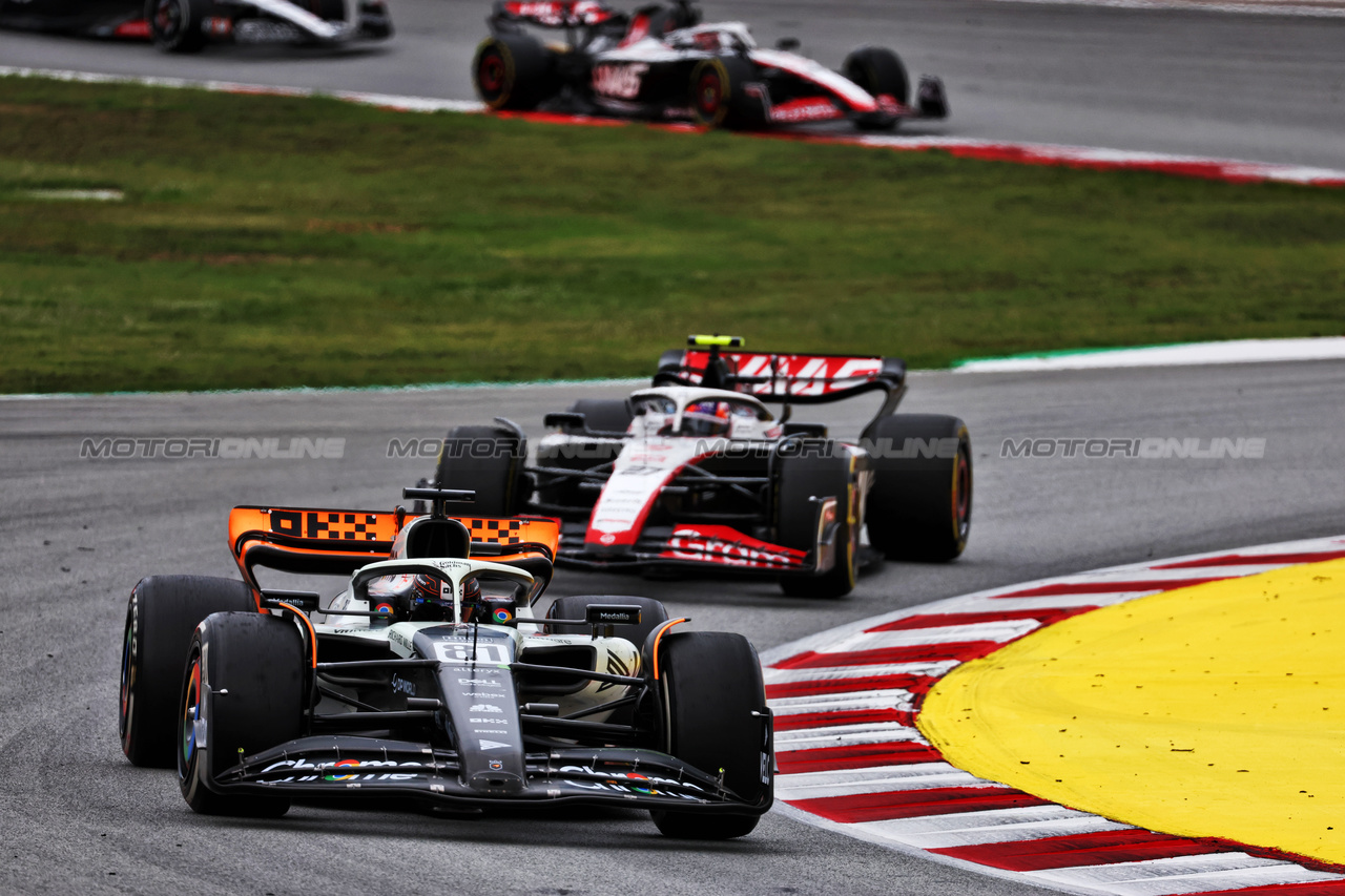 GP SPAGNA, Oscar Piastri (AUS) McLaren MCL60.

04.06.2023. Formula 1 World Championship, Rd 8, Spanish Grand Prix, Barcelona, Spain, Gara Day.

 - www.xpbimages.com, EMail: requests@xpbimages.com ¬© Copyright: Coates / XPB Images