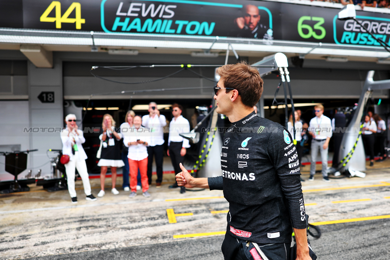 GP SPAGNA, George Russell (GBR) Mercedes AMG F1 on the grid.

04.06.2023. Formula 1 World Championship, Rd 8, Spanish Grand Prix, Barcelona, Spain, Gara Day.

 - www.xpbimages.com, EMail: requests@xpbimages.com ¬© Copyright: Coates / XPB Images