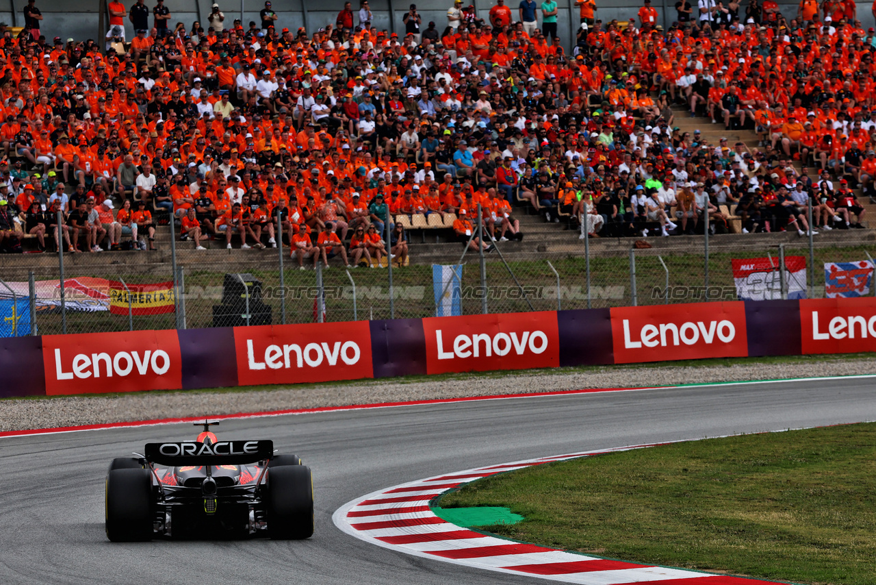 GP SPAGNA, Max Verstappen (NLD) Red Bull Racing RB19.

04.06.2023. Formula 1 World Championship, Rd 8, Spanish Grand Prix, Barcelona, Spain, Gara Day.

- www.xpbimages.com, EMail: requests@xpbimages.com ¬© Copyright: Batchelor / XPB Images