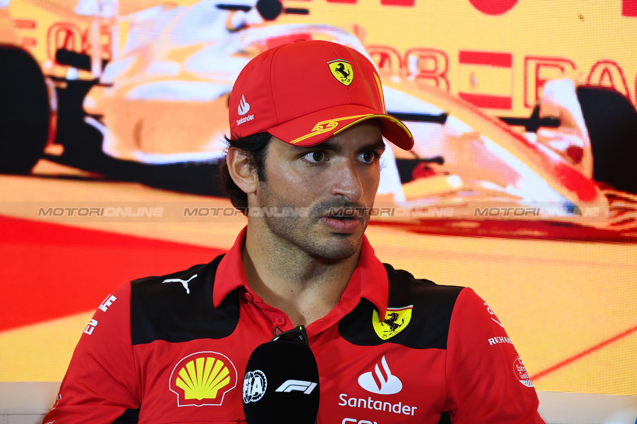 GP SPAGNA, Carlos Sainz Jr (ESP) Ferrari in the FIA Press Conference.

01.06.2023. Formula 1 World Championship, Rd 8, Spanish Grand Prix, Barcelona, Spain, Preparation Day.

- www.xpbimages.com, EMail: requests@xpbimages.com ¬© Copyright: XPB Images