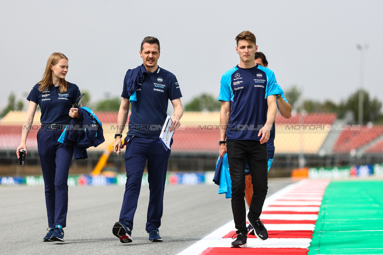 GP SPAGNA, Logan Sargeant (USA), Williams F1 Team  
01.06.2023. Formula 1 World Championship, Rd 8, Spanish Grand Prix, Barcelona, Spain, Preparation Day.
- www.xpbimages.com, EMail: requests@xpbimages.com ¬© Copyright: Charniaux / XPB Images