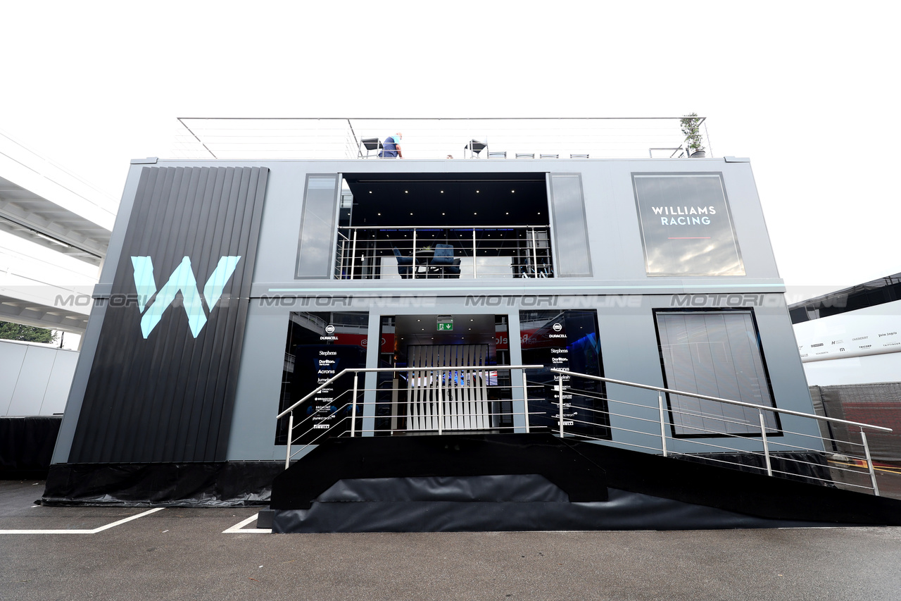 GP SPAGNA, Williams Racing motorhome.

01.06.2023. Formula 1 World Championship, Rd 8, Spanish Grand Prix, Barcelona, Spain, Preparation Day.

- www.xpbimages.com, EMail: requests@xpbimages.com ¬© Copyright: Bearne / XPB Images