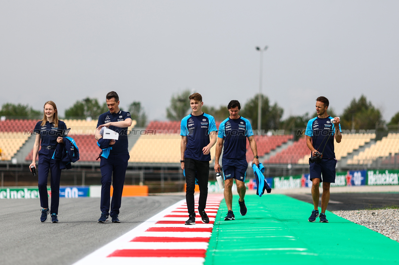 GP SPAGNA, Logan Sargeant (USA), Williams F1 Team  
01.06.2023. Formula 1 World Championship, Rd 8, Spanish Grand Prix, Barcelona, Spain, Preparation Day.
- www.xpbimages.com, EMail: requests@xpbimages.com ¬© Copyright: Charniaux / XPB Images