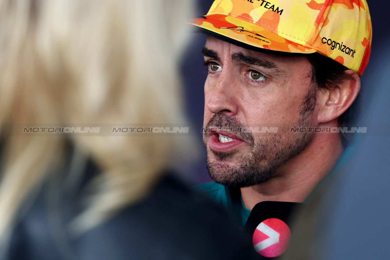 GP SPAGNA, Fernando Alonso (ESP) Aston Martin F1 Team with the media.

01.06.2023. Formula 1 World Championship, Rd 8, Spanish Grand Prix, Barcelona, Spain, Preparation Day.

- www.xpbimages.com, EMail: requests@xpbimages.com ¬© Copyright: Batchelor / XPB Images