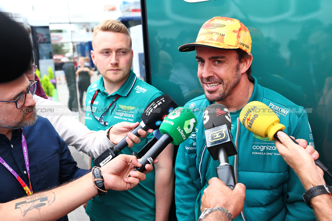 GP SPAGNA, Fernando Alonso (ESP) Aston Martin F1 Team with the media.

01.06.2023. Formula 1 World Championship, Rd 8, Spanish Grand Prix, Barcelona, Spain, Preparation Day.

 - www.xpbimages.com, EMail: requests@xpbimages.com ¬© Copyright: Coates / XPB Images