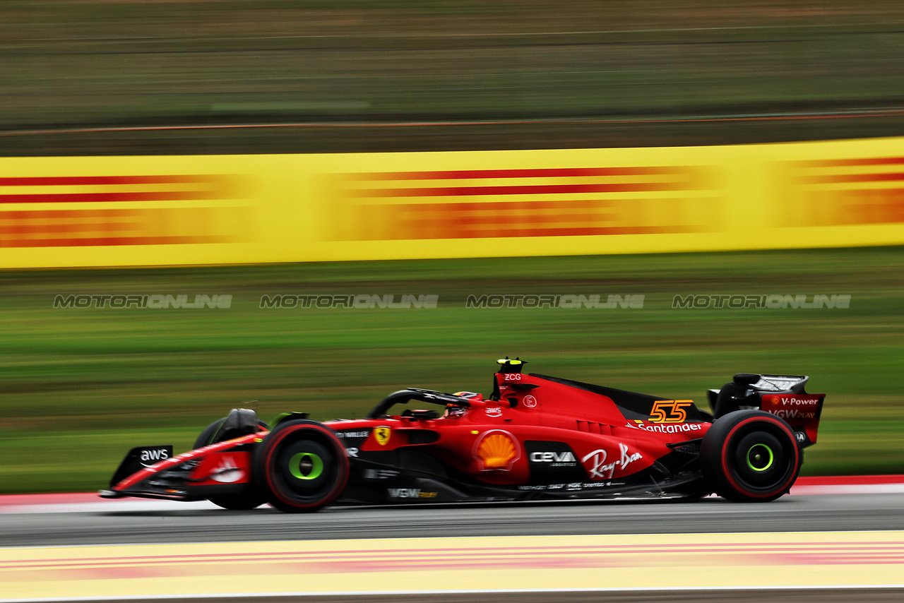 GP SPAGNA, Carlos Sainz Jr (ESP) Ferrari SF-23.

03.06.2023. Formula 1 World Championship, Rd 8, Spanish Grand Prix, Barcelona, Spain, Qualifiche Day.

- www.xpbimages.com, EMail: requests@xpbimages.com ¬© Copyright: Batchelor / XPB Images