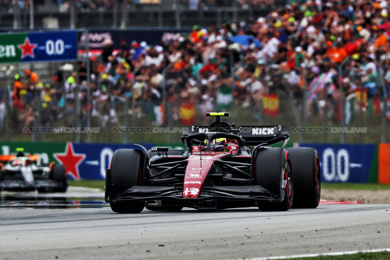 GP SPAGNA, Zhou Guanyu (CHN) Alfa Romeo F1 Team C43.

03.06.2023. Formula 1 World Championship, Rd 8, Spanish Grand Prix, Barcelona, Spain, Qualifiche Day.

 - www.xpbimages.com, EMail: requests@xpbimages.com ¬© Copyright: Coates / XPB Images