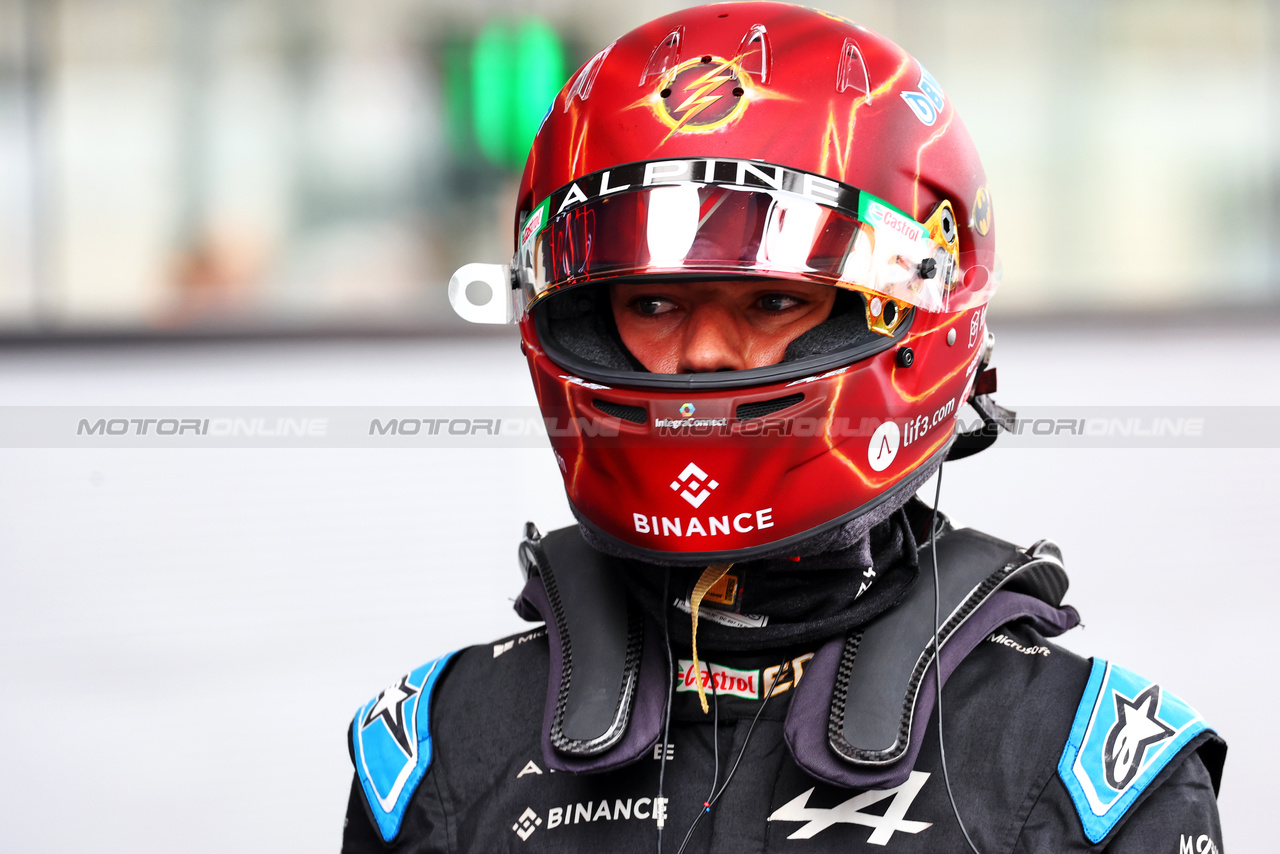 GP SPAGNA, Pierre Gasly (FRA) Alpine F1 Team in qualifying parc ferme.

03.06.2023. Formula 1 World Championship, Rd 8, Spanish Grand Prix, Barcelona, Spain, Qualifiche Day.

 - www.xpbimages.com, EMail: requests@xpbimages.com ¬© Copyright: Coates / XPB Images