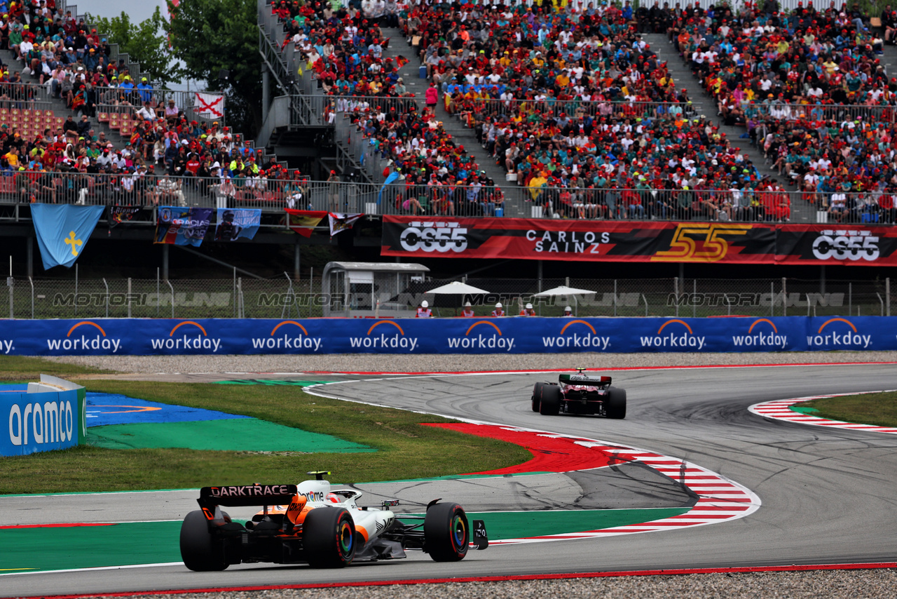 GP SPAGNA, Lando Norris (GBR) McLaren MCL60.

03.06.2023. Formula 1 World Championship, Rd 8, Spanish Grand Prix, Barcelona, Spain, Qualifiche Day.

- www.xpbimages.com, EMail: requests@xpbimages.com ¬© Copyright: Batchelor / XPB Images